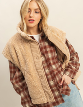 Load image into Gallery viewer, Oversized Sherpa Vest