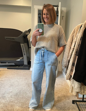 Load image into Gallery viewer, Boxy Short Sleeve Sweater