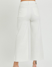 Load image into Gallery viewer, White Crop Wide Leg Jeans