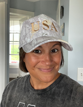 Load image into Gallery viewer, USA Camo Print Cap
