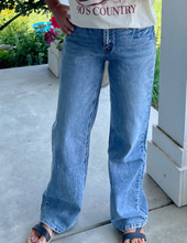 Load image into Gallery viewer, 90&#39;s High Rise Wide Jeans
