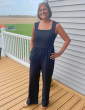 Load image into Gallery viewer, Black Sleeveless Jumpsuit
