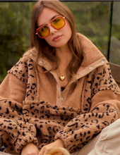Load image into Gallery viewer, Leopard Fleece Pullover
