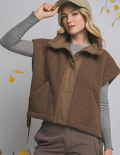 Load image into Gallery viewer, Dark Brown Sherpa Vest
