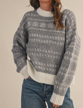 Load image into Gallery viewer, Grey Patterned Knit Sweater
