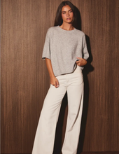 Load image into Gallery viewer, Grey Light Weight Sweater
