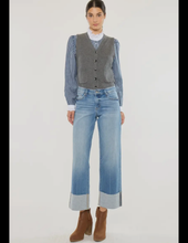 Load image into Gallery viewer, Kancan Crop Wide Leg Jeans
