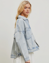 Load image into Gallery viewer, Light Wash Denim Jacket
