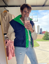 Load image into Gallery viewer, Reversible Puffer Vest
