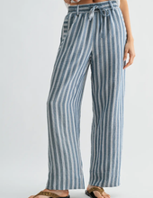 Load image into Gallery viewer, Striped Wide Leg Pants
